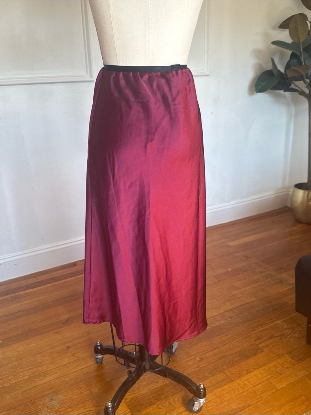 Women's Burgundy Maxi Skirt - Picture 4 of 4